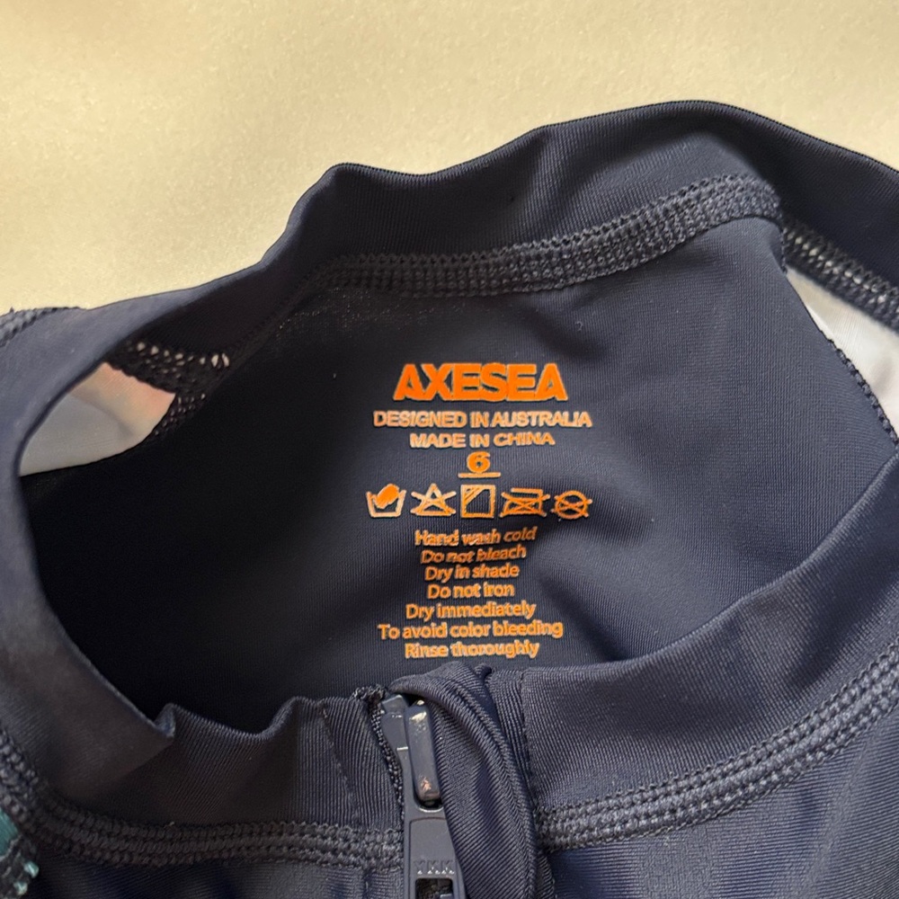 Axesea Women's Navy Blue Swimwear sz6 - Picture 5 of 5